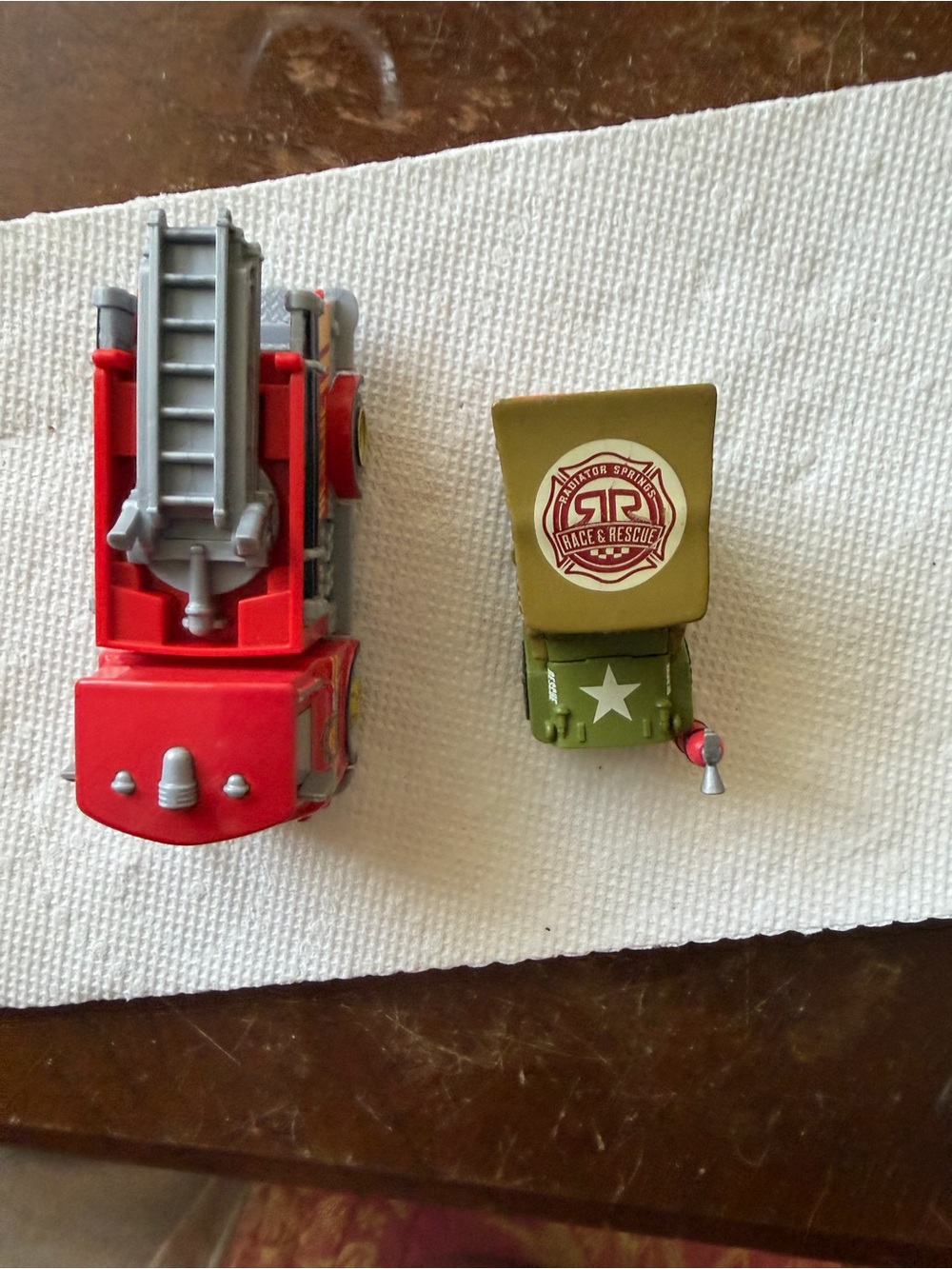 Disney Pixar Cars race & rescue toys red & sarge EUC toys Cars toys movie - Picture 2 of 6